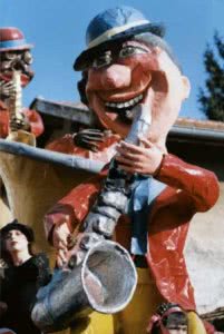 grosse tete saxophoniste